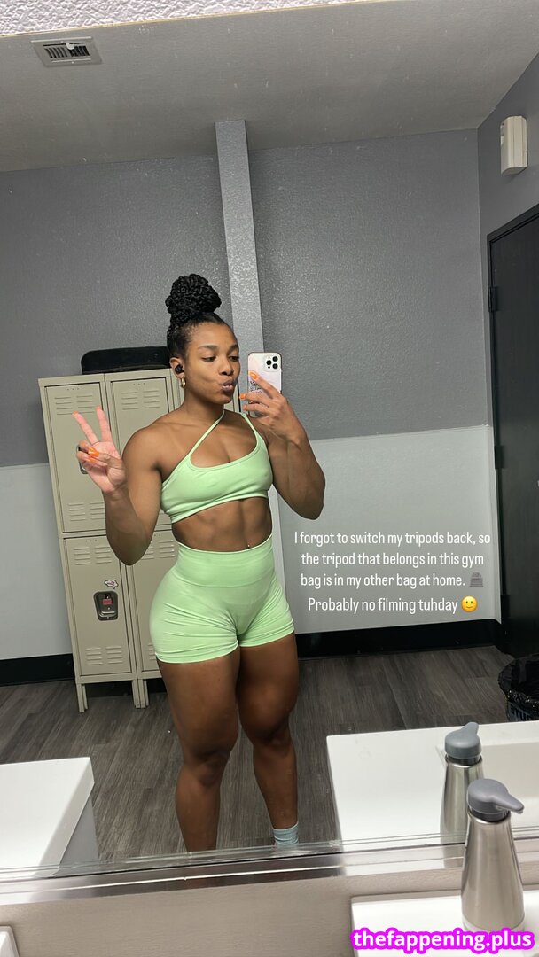 Ava / aaaaayevuh Nude OnlyFans Photo #2