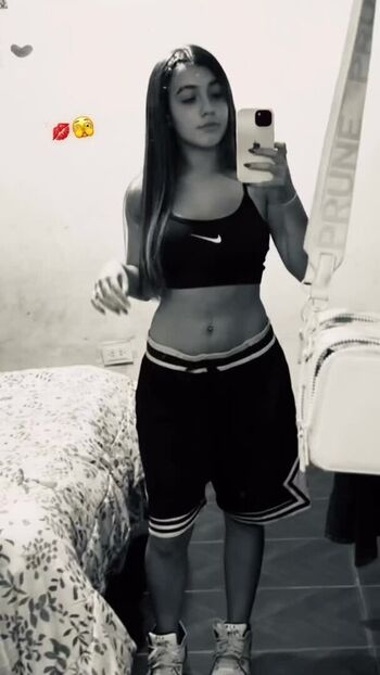abril arg