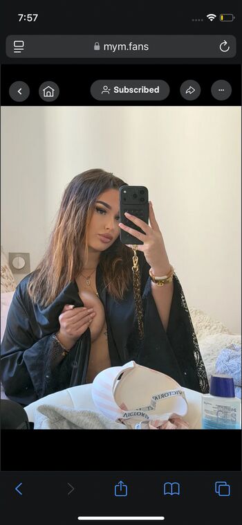 Itselena Itselena_