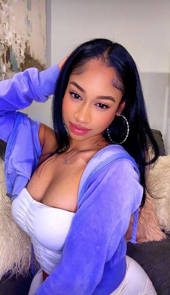 SheSoExoticc